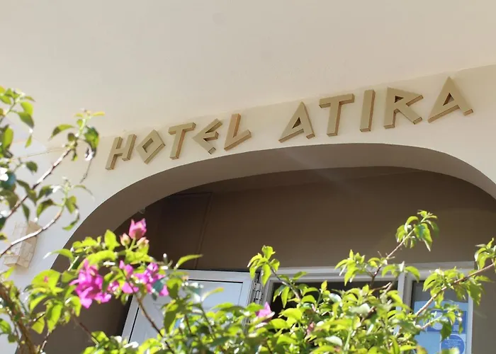 Aparthotel Atira 3*