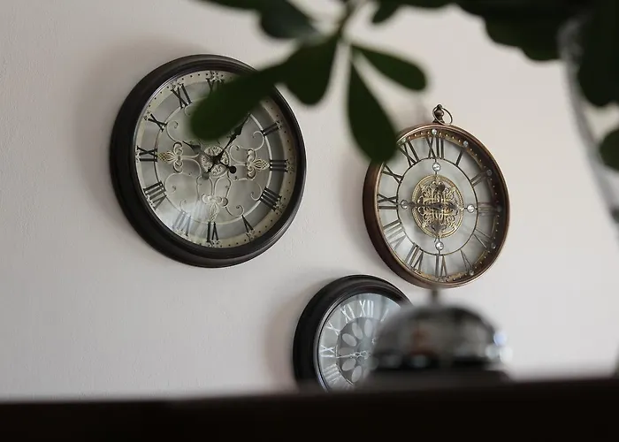 Atira Olympiakí Aktí