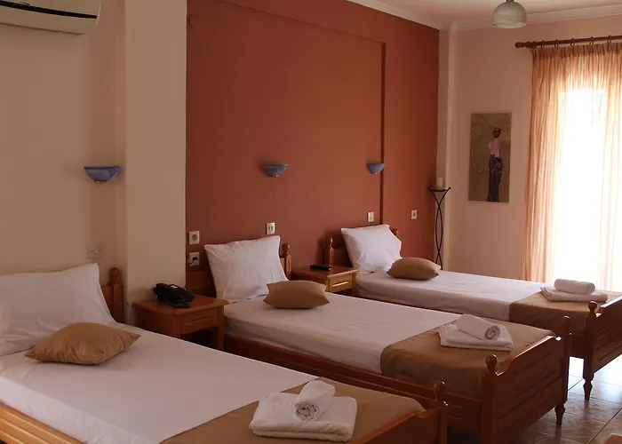 Atira 3* Olympiakí Aktí